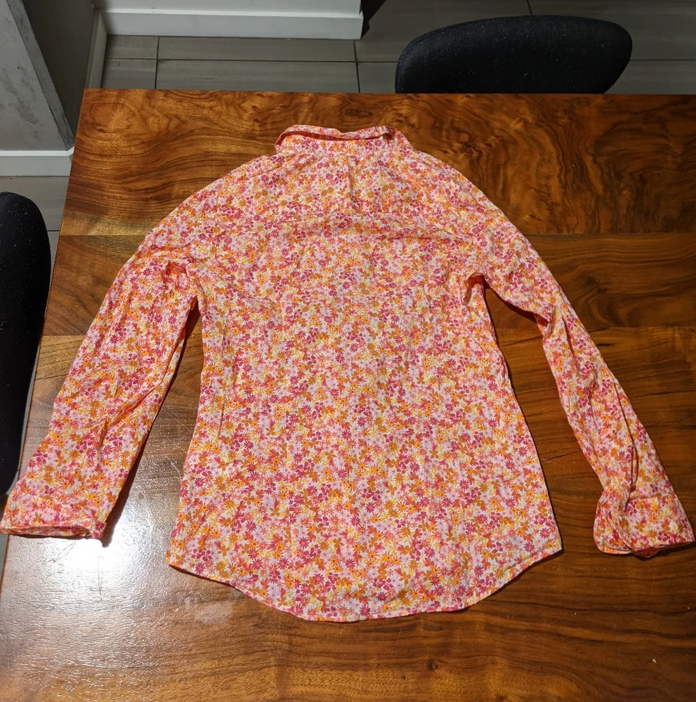 J. Crew - Lightweight Cotton Shirt Signature Fit BF817 | Medium | Pink Floral - Picture 15 of 15